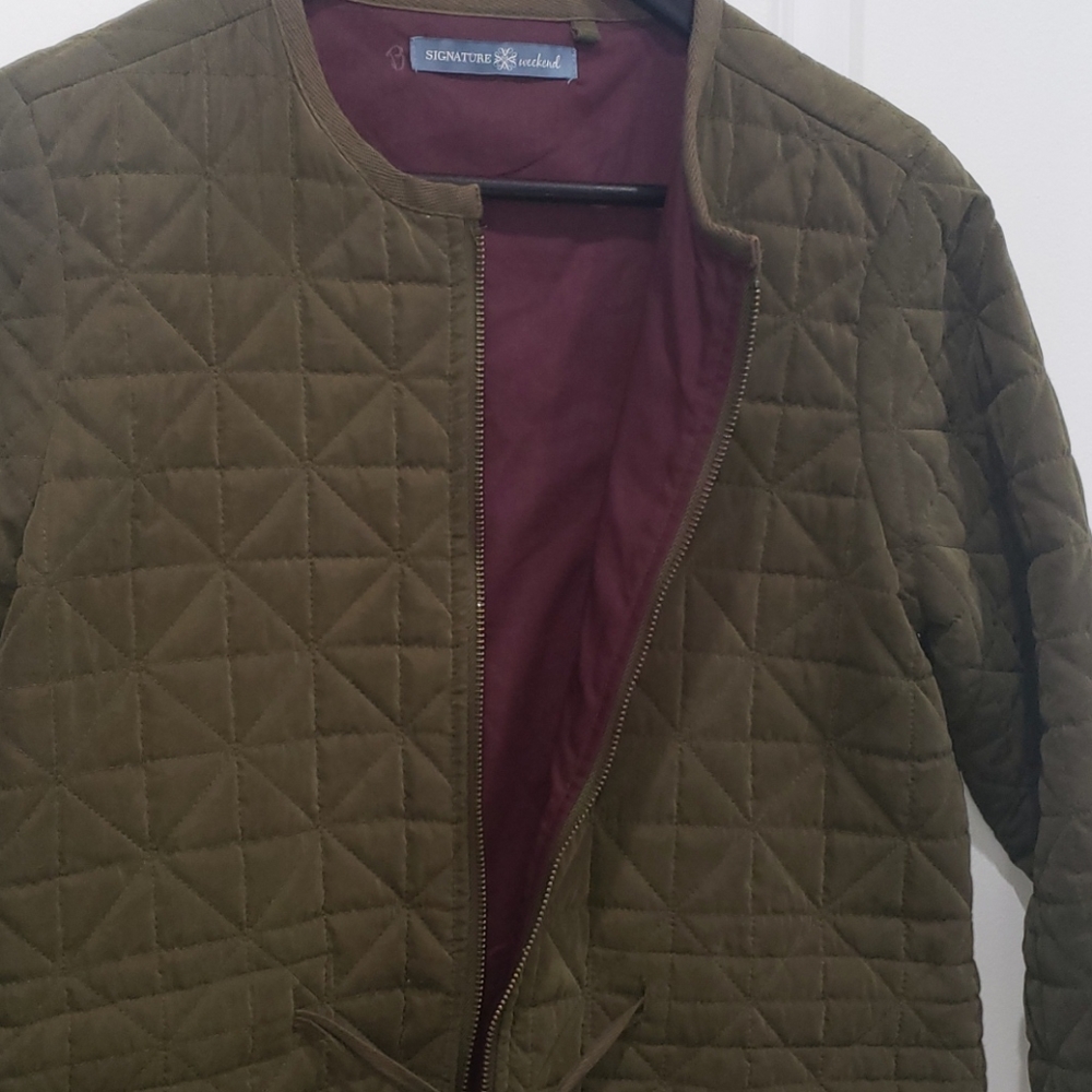 Signature weekends quilted jacket. - Picture 8 of 15